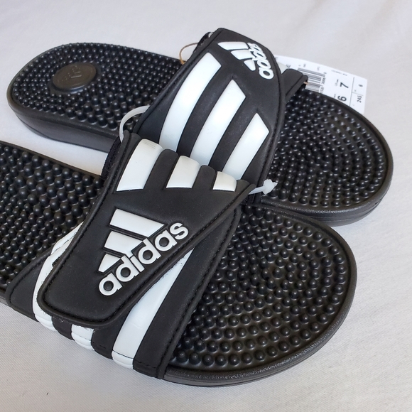 Adidas slide sandal Adissage m7 or w7 - Picture 2 of 5